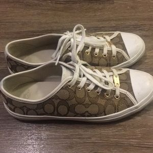 Coach Sneaker!